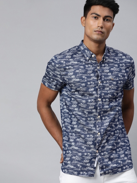 

THE BEAR HOUSE Men Blue & White Slim Fit Printed Casual Shirt