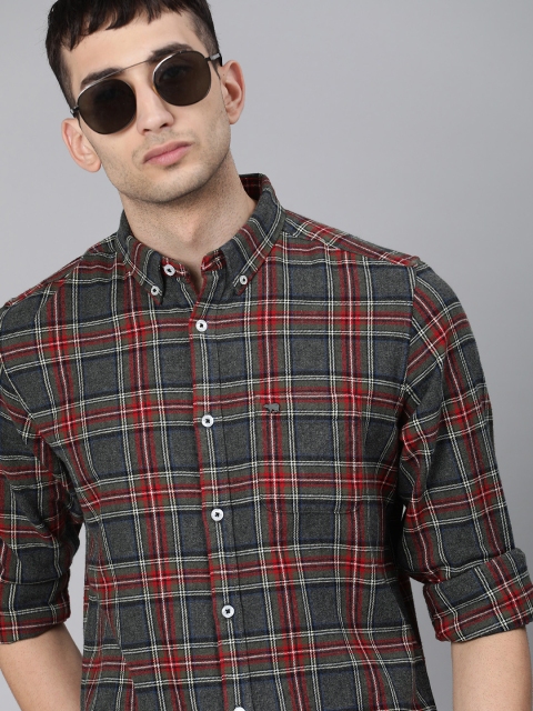 

THE BEAR HOUSE Men Grey & Red Slim Fit Checked Flannel Casual Shirt