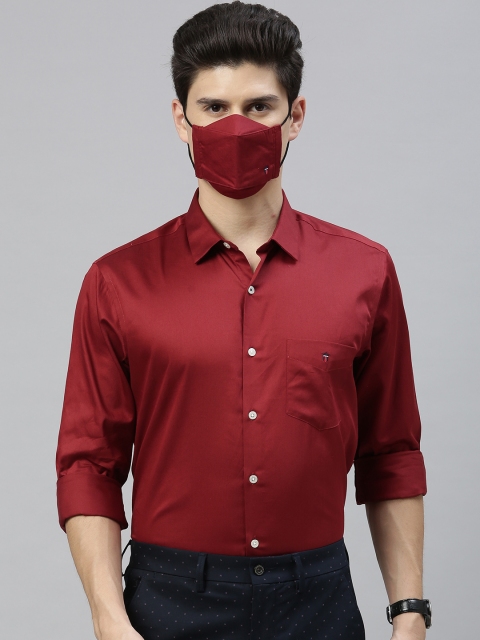 

Louis Philippe Sport Men Red Slim Fit Solid Smart Casual Shirt with Mask