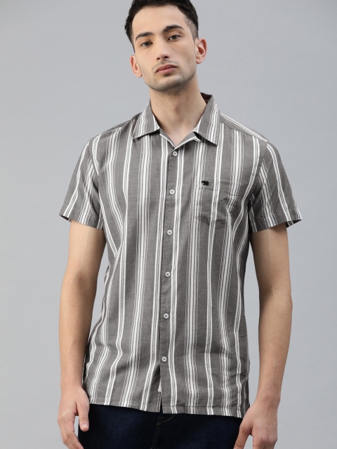 

THE BEAR HOUSE Men Grey & White Slim Fit Striped Bowling Collar Casual Shirt