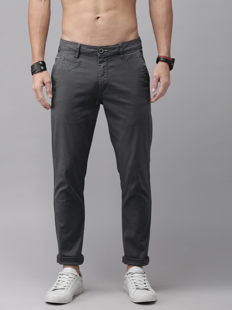 

Roadster Men Charcoal Grey Slim Fit Self Design Chinos
