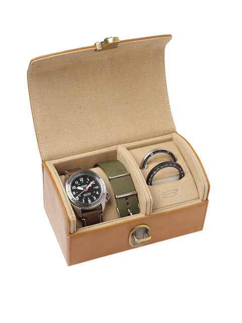 

Fossil Men Black Dial & Brown Leather Straps Analogue Watch Gift Set LE1062