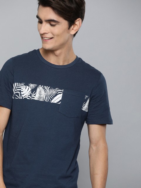 

Mast & Harbour Men Navy Blue Printed Round Neck T-shirt