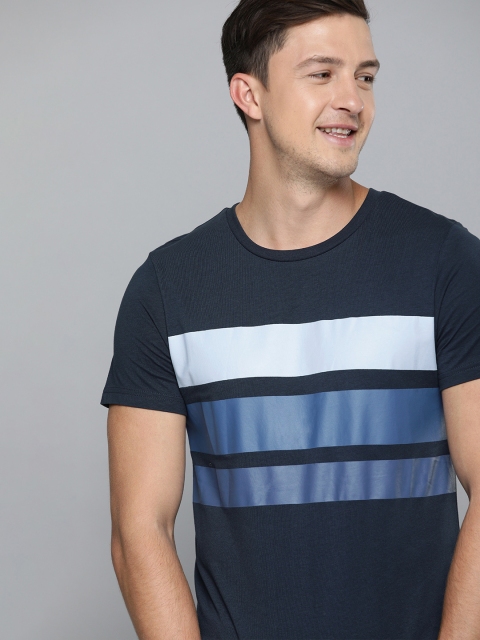 

Mast & Harbour Men Navy Blue Striped Round Neck T-shirt