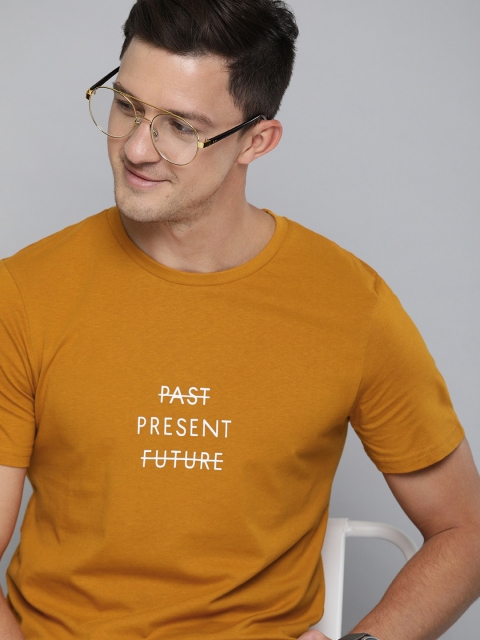 

Mast & Harbour Men Mustard Yellow Printed Round Neck T-shirt