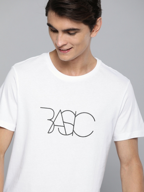 

Mast & Harbour Men White Printed Round Neck T-shirt