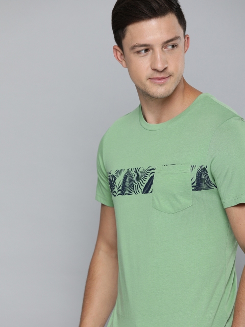 

Mast & Harbour Men Green Printed Round Neck T-shirt