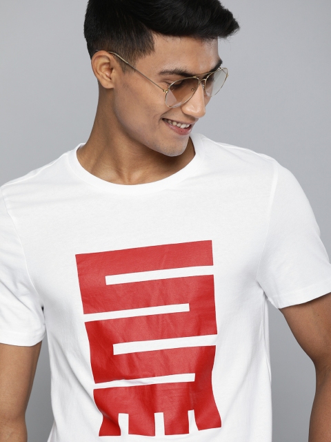 

Mast & Harbour Men White & Red Printed Round Neck T-shirt