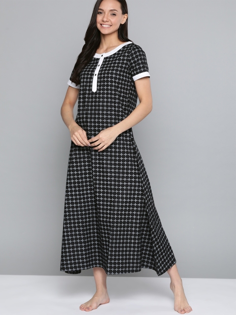 

HERE&NOW Black & White Printed Nightdress