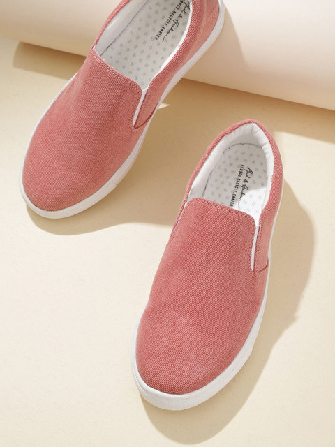 

Mast & Harbour Women Pink Solid Slip-On Sneakers