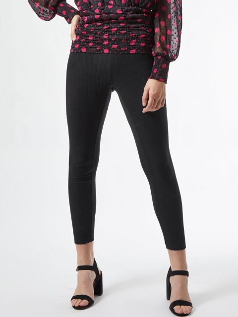 

DOROTHY PERKINS Women Black Ribbed Crop Leggings