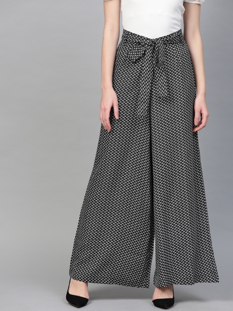 

SIRIKIT Women Black & White Loose Fit Printed Parallel Trousers