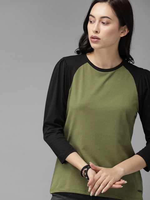 

Roadster Women Green Solid Round Neck T-shirt