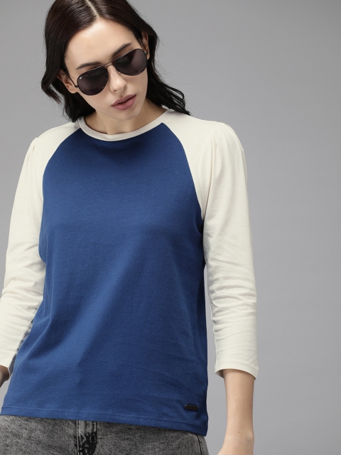 

Roadster Women Blue Solid Round Neck T-shirt