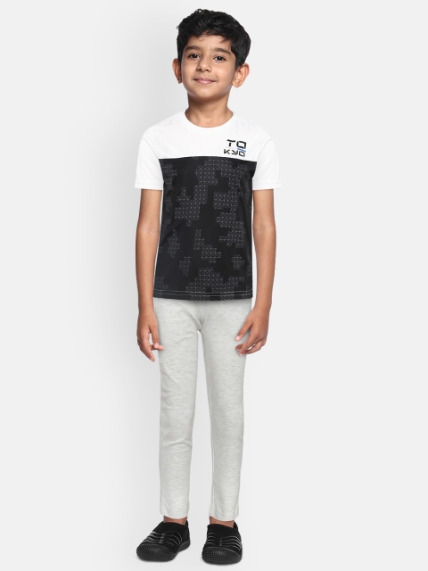 

Sweet Dreams Boys Black & White Colourblocked Workout T-shirt with Geometric Print Detail