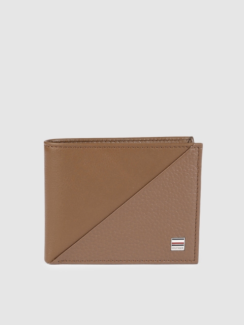 

Tommy Hilfiger Men Tan Brown & Beige Colourblocked Leather Two Fold Wallet