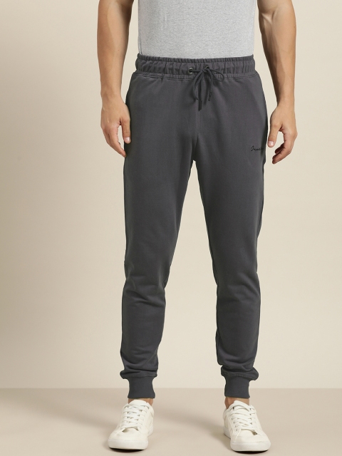 

INVICTUS Men Charcoal Grey Pure Cotton Solid Joggers