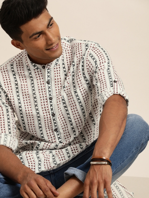 

Taavi Men White & Grey Madhubani Printed Straight Kurta with Roll-Up Sleeves
