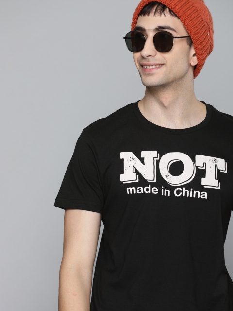 

HERENOW Men Black Printed Round Neck Pure Cotton T-shirt