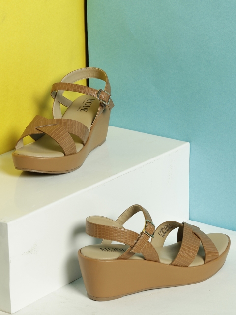 

Mode by Red Tape Women Tan Brown Textured Sandals