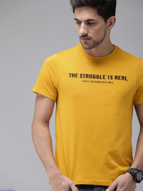 

Roadster Men Mustard Yellow Solid Round Neck T-shirt with Embroidery