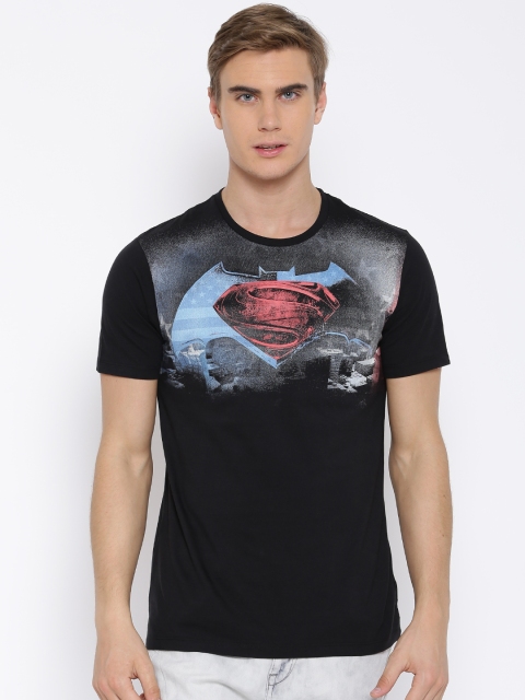 

Dawn of Justice Men Black & Red Batman Printed Round Neck T-shirt