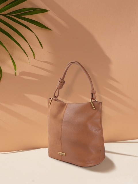 

DressBerry Women Tan Brown Saffiano Effect Shoulder Bag