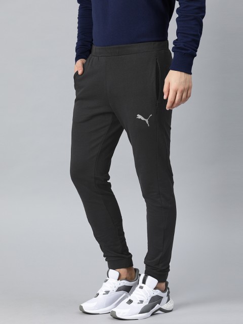 

Puma Men Black Solid Straight Fit Evostripe SpaceKnit Joggers