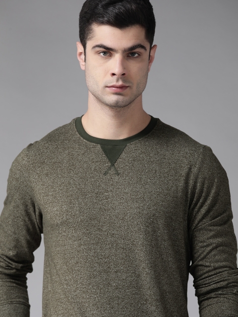 

Roadster Men Olive Green Solid Round Neck T-shirt with Melange Effect