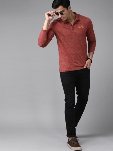 

Roadster Men Maroon Solid Polo Collar T-shirt