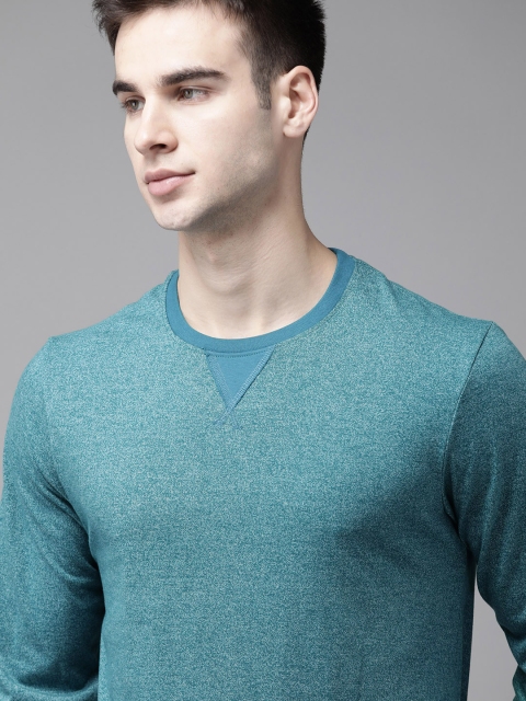 

Roadster Men Blue Solid Pure Cotton Round Neck T-shirt