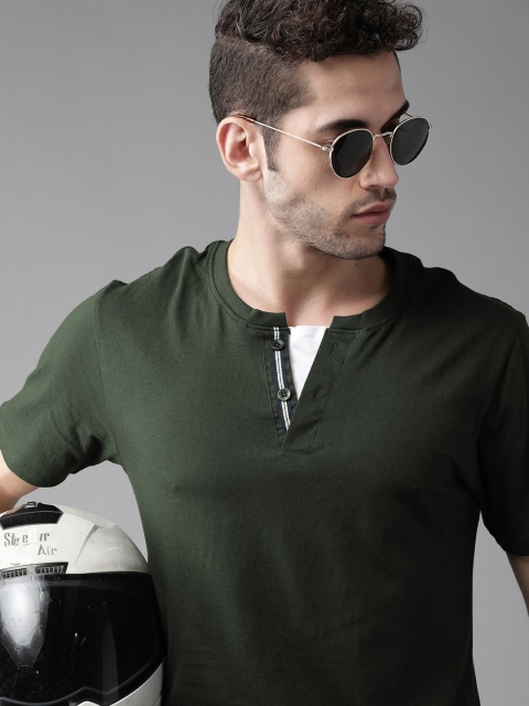 

Roadster Men Olive Green Solid Pure Cotton Round Neck T-shirt