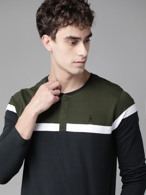 

Roadster Men Navy Blue & Olive Green Colourblocked Henley Neck T-shirt