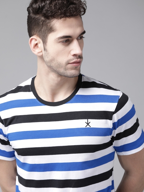 

Roadster Men White & Blue Striped Pure Cotton Round Neck T-shirt