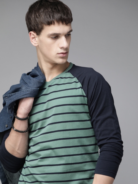 

Roadster Men Green & Navy Blue Striped Round Neck T-shirt