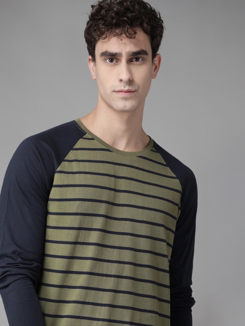

Roadster Men Olive Green & Navy Blue Pure Cotton Striped Round Neck T-shirt