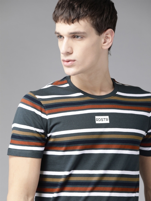 

Roadster Men Charcoal Grey & White Pure Cotton Striped Round Neck T-shirt