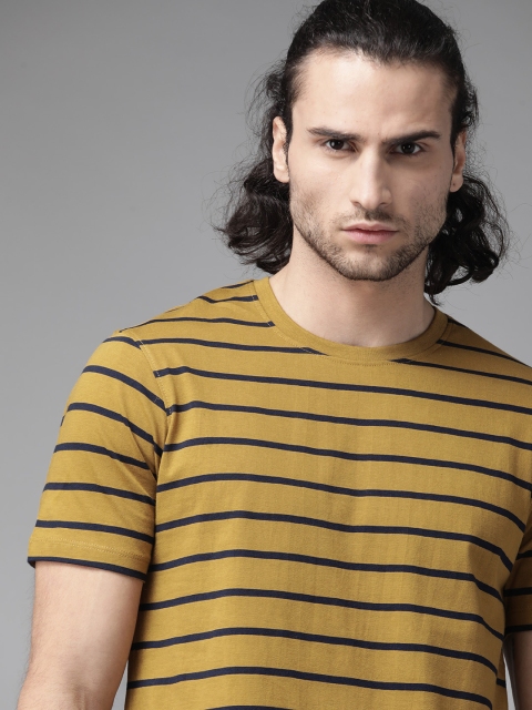 

Roadster Men Mustard Yellow & Navy Blue Pure Cotton Striped Round Neck T-shirt