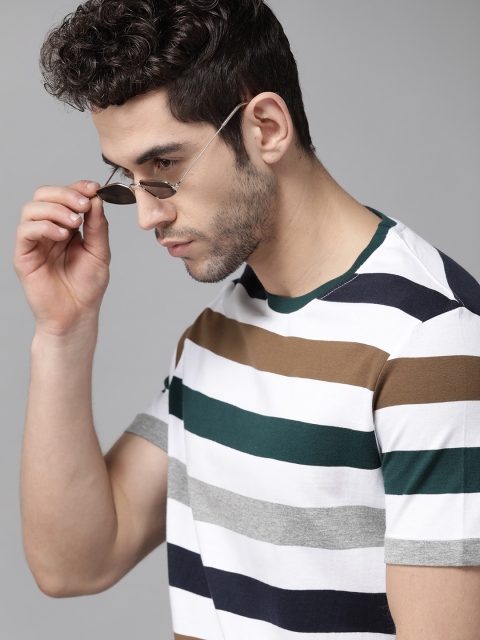 

Roadster Men White & Green Pure Cotton Striped Round Neck T-shirt