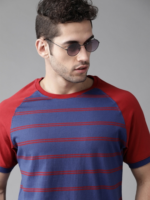 

Roadster Men Blue Red Striped Round Neck Pure Cotton T-shirt