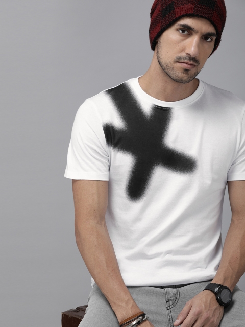 

Roadster Men White Black Pure Cotton Printed Round Neck Pure Cotton T-shirt