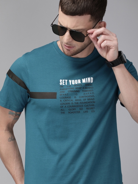 

Roadster Men Teal Blue Printed Round Neck T-shirt
