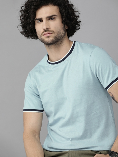 

Roadster Men Blue Solid Round Neck T-shirt