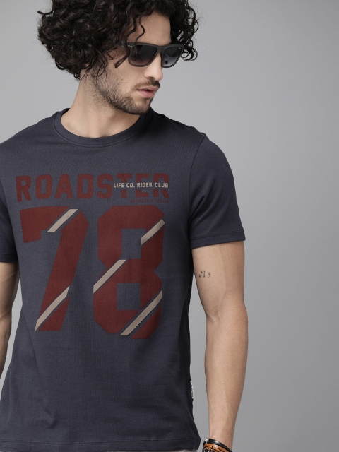 

Roadster Men Navy Blue Printed Round Neck T-shirt