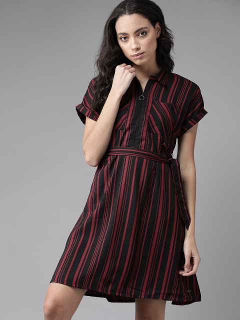 

Roadster Women Magenta & Black Roadster
