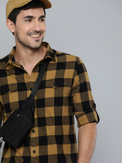

HERE&NOW Men Black & Khaki Slim Fit Checked Casual Shirt