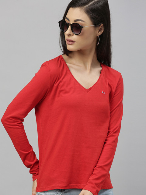 

Tommy Hilfiger Women Red Solid V-Neck T-shirt