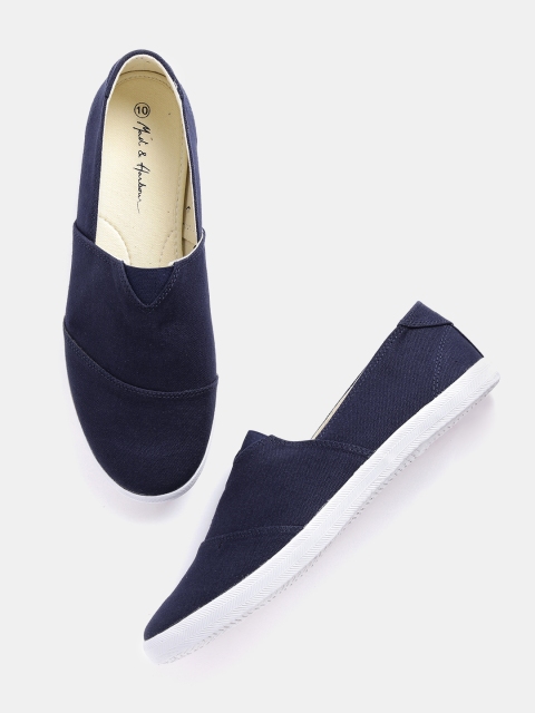 

Mast & Harbour Men Navy Canvas Slip-Ons, Navy blue