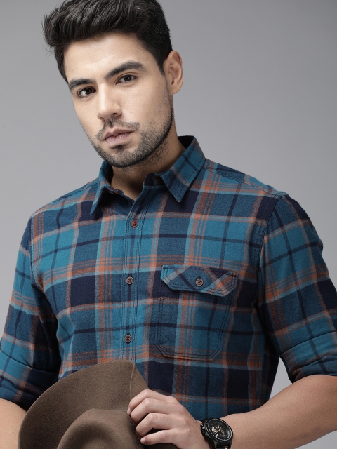

Roadster Men Teal Blue & Mustard Yellow Regular Fit Checked Casual Shirt