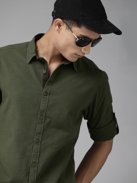 

Roadster Men Green Regular Fit Solid Casual Shirt